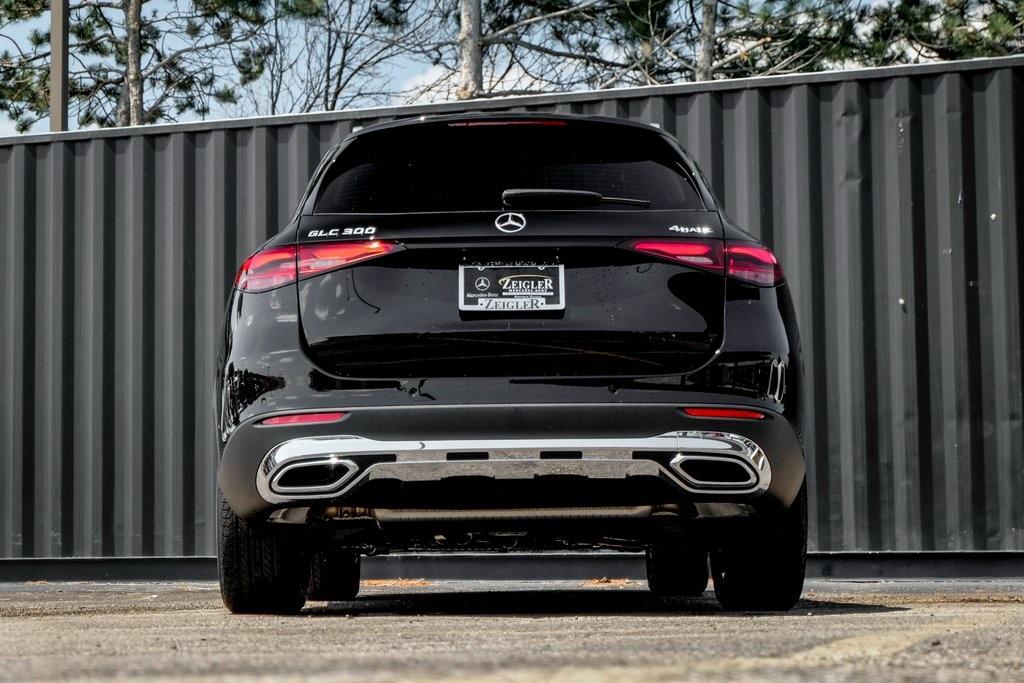 new 2024 Mercedes-Benz GLC 300 car, priced at $54,035