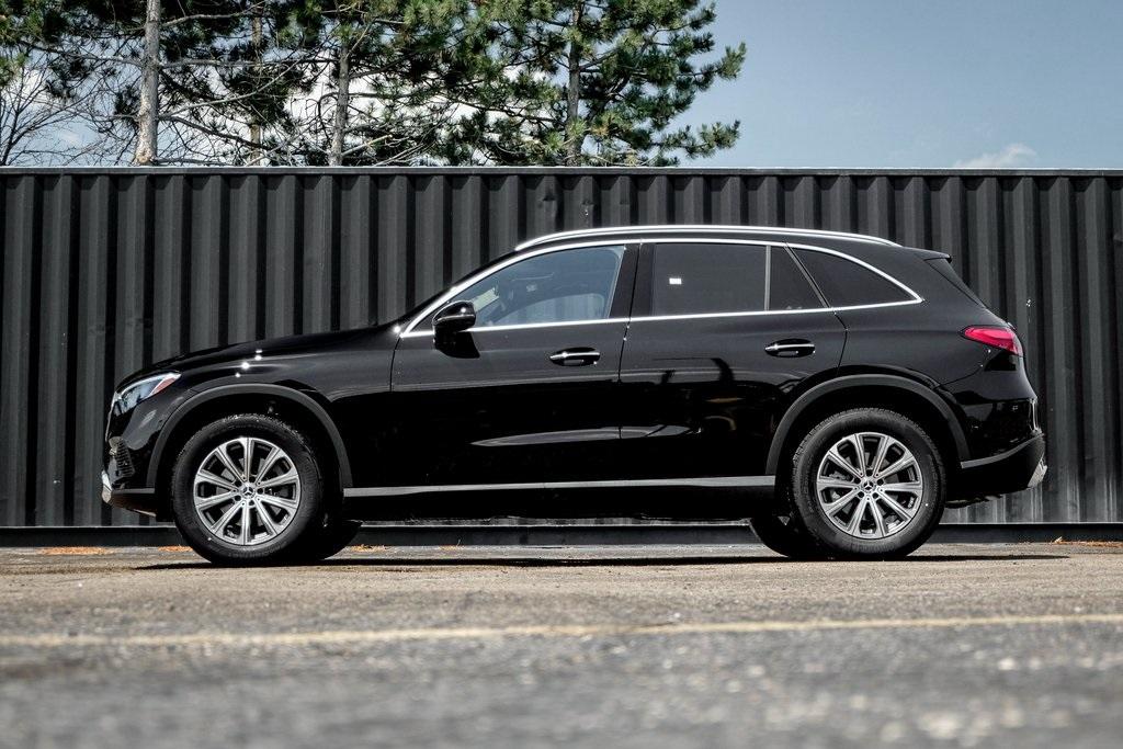 new 2024 Mercedes-Benz GLC 300 car, priced at $54,035