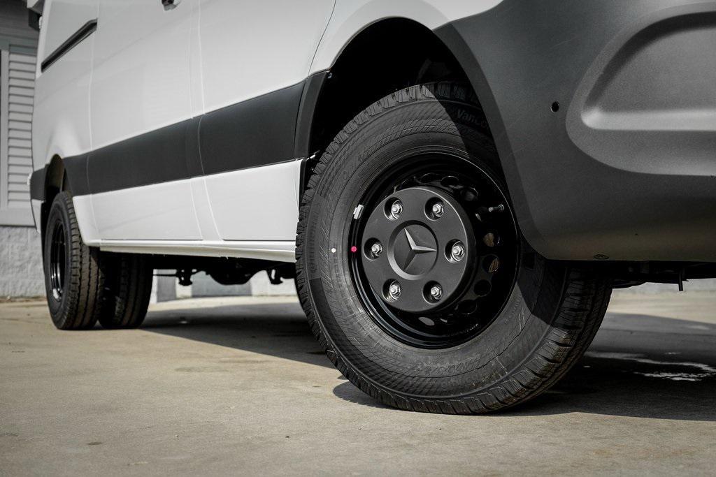 new 2025 Mercedes-Benz Sprinter 3500 car, priced at $68,762