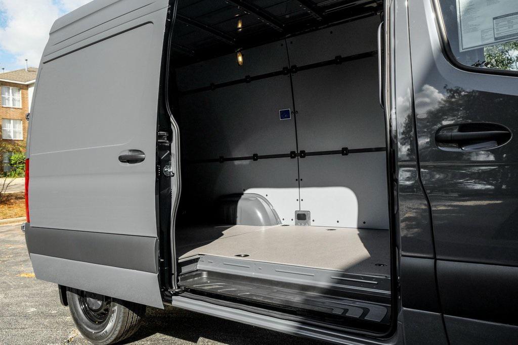 new 2026 Mercedes-Benz Sprinter 2500 car, priced at $61,565