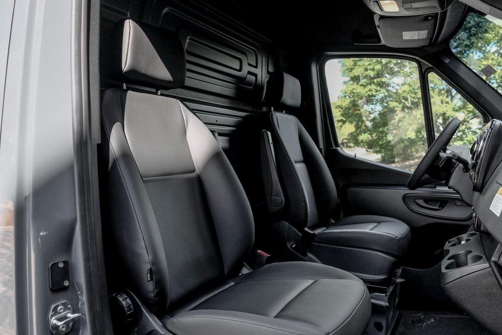 new 2026 Mercedes-Benz Sprinter 2500 car, priced at $61,565