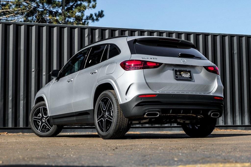 new 2024 Mercedes-Benz GLA 250 car, priced at $52,475