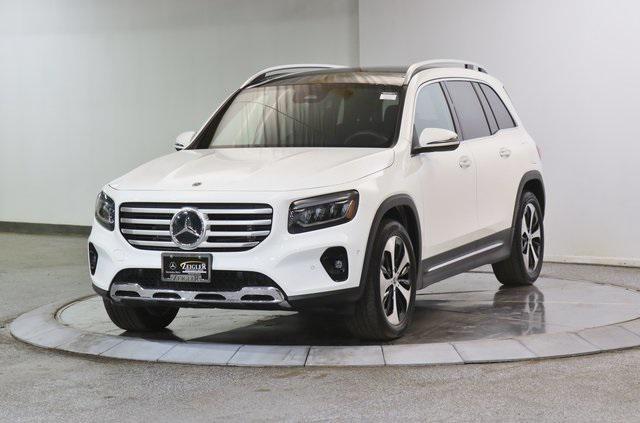 new 2024 Mercedes-Benz GLB 250 car, priced at $43,999