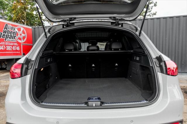 new 2025 Mercedes-Benz GLC 300 car, priced at $61,730