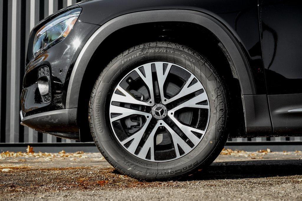 new 2026 Mercedes-Benz GLB 250 car, priced at $52,380