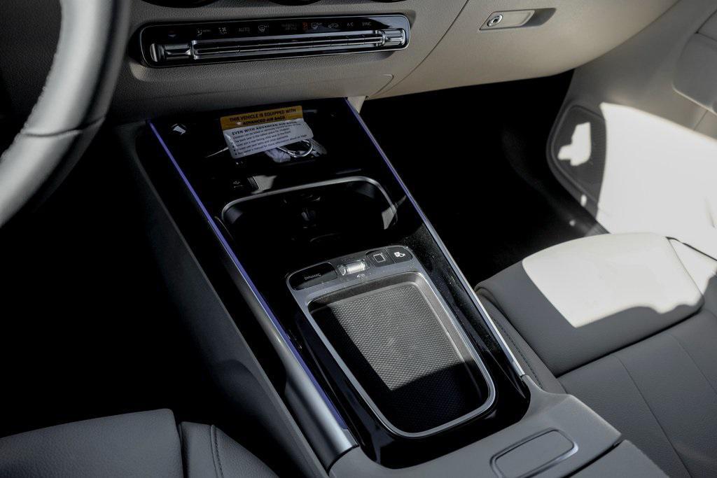 new 2026 Mercedes-Benz GLB 250 car, priced at $52,380