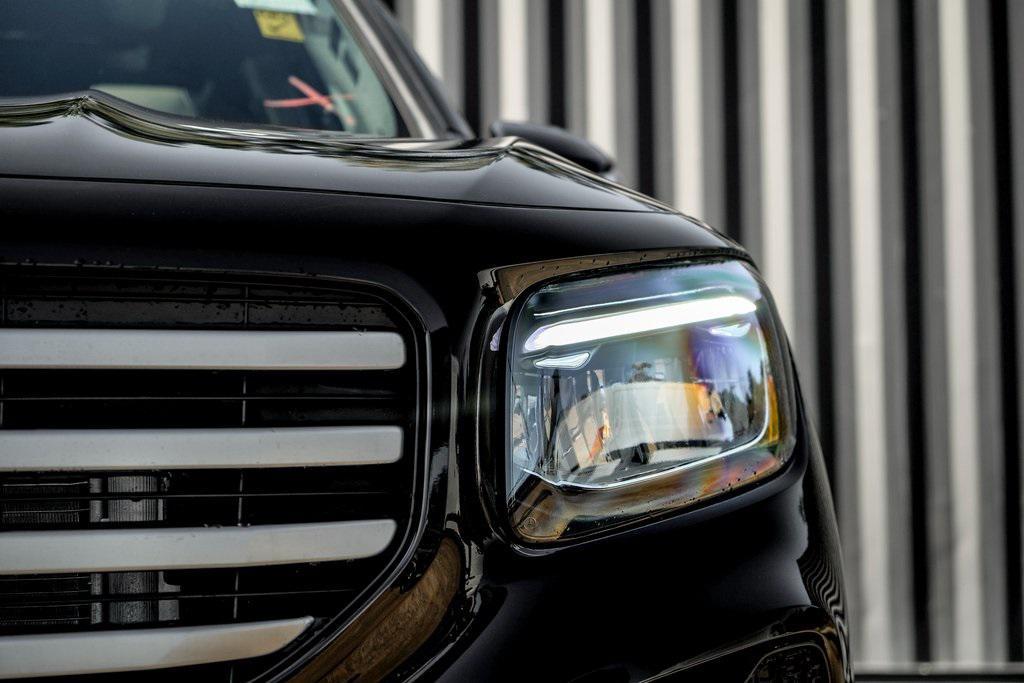 new 2026 Mercedes-Benz GLB 250 car, priced at $52,380