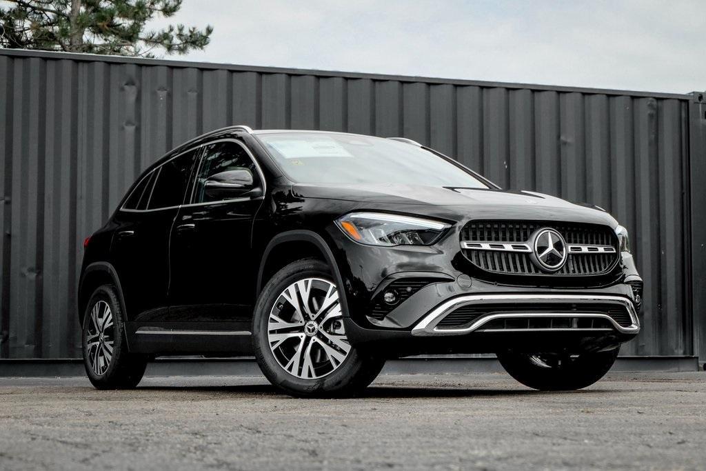 new 2025 Mercedes-Benz GLA 250 car, priced at $49,685