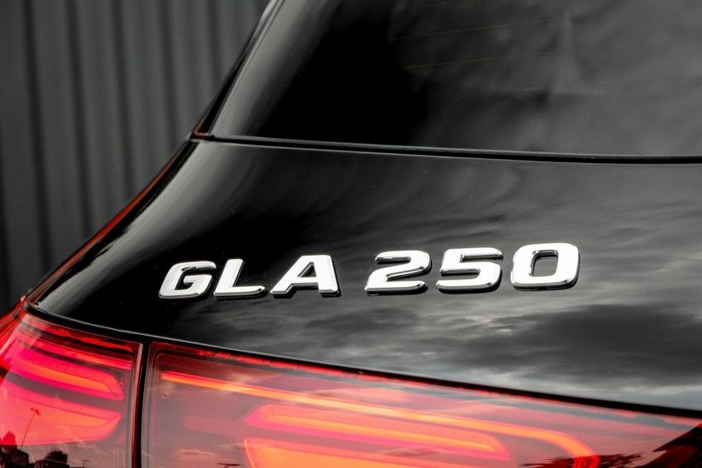 new 2025 Mercedes-Benz GLA 250 car, priced at $49,685