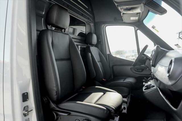 new 2025 Mercedes-Benz Sprinter 2500 car, priced at $72,246