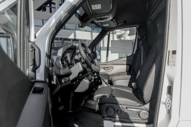 new 2025 Mercedes-Benz Sprinter 2500 car, priced at $72,246