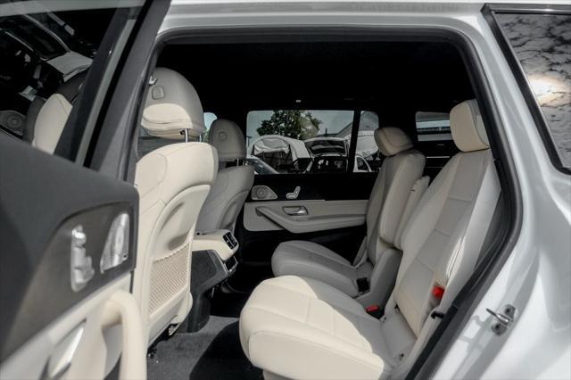 new 2025 Mercedes-Benz GLS 450 car, priced at $97,980