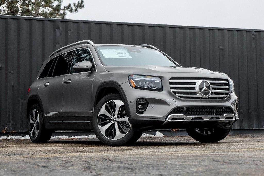 new 2024 Mercedes-Benz GLB 250 car, priced at $51,265