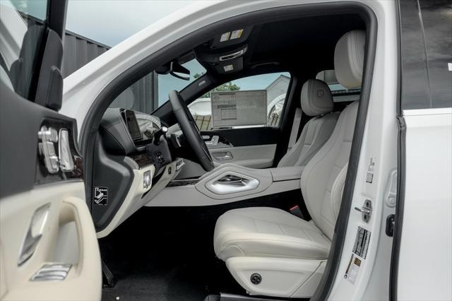 new 2025 Mercedes-Benz GLS 450 car, priced at $92,300