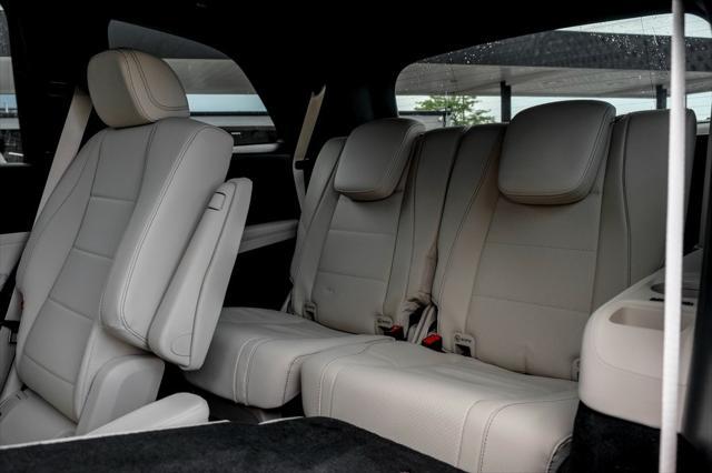 new 2025 Mercedes-Benz GLS 450 car, priced at $92,300