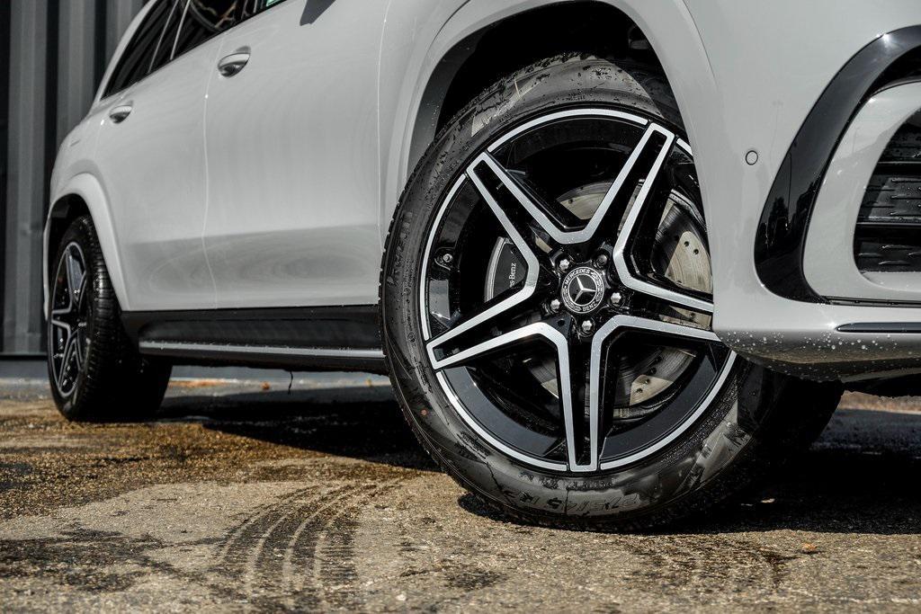 new 2026 Mercedes-Benz GLS 450 car, priced at $102,495