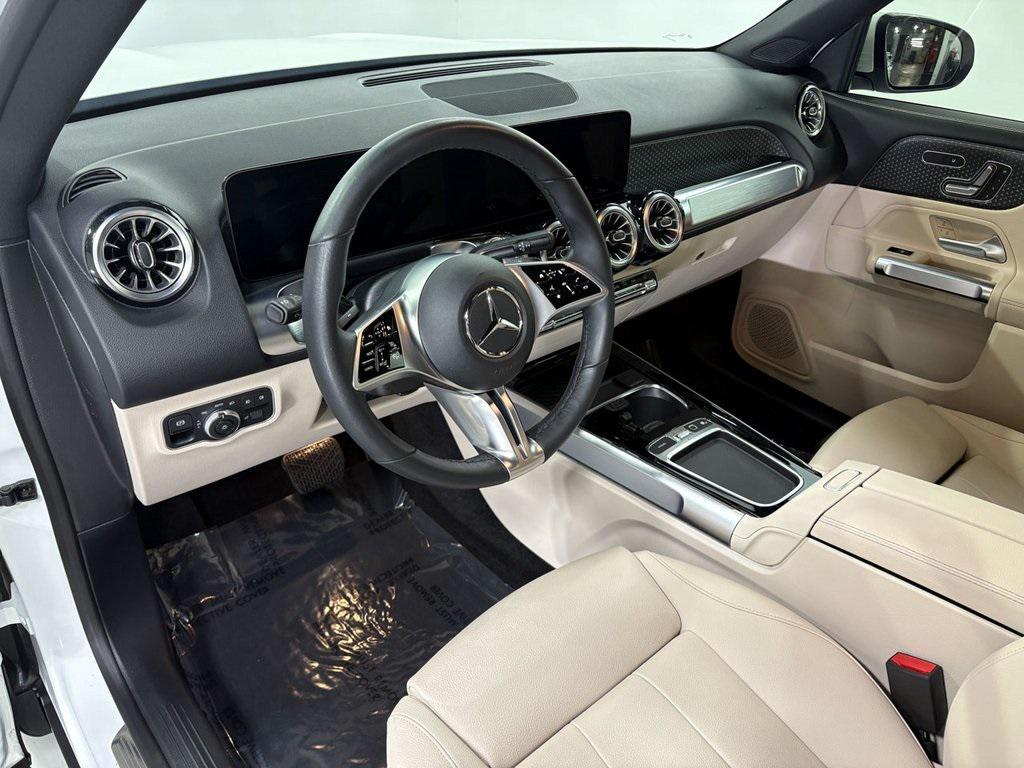 used 2025 Mercedes-Benz GLB 250 car, priced at $39,999