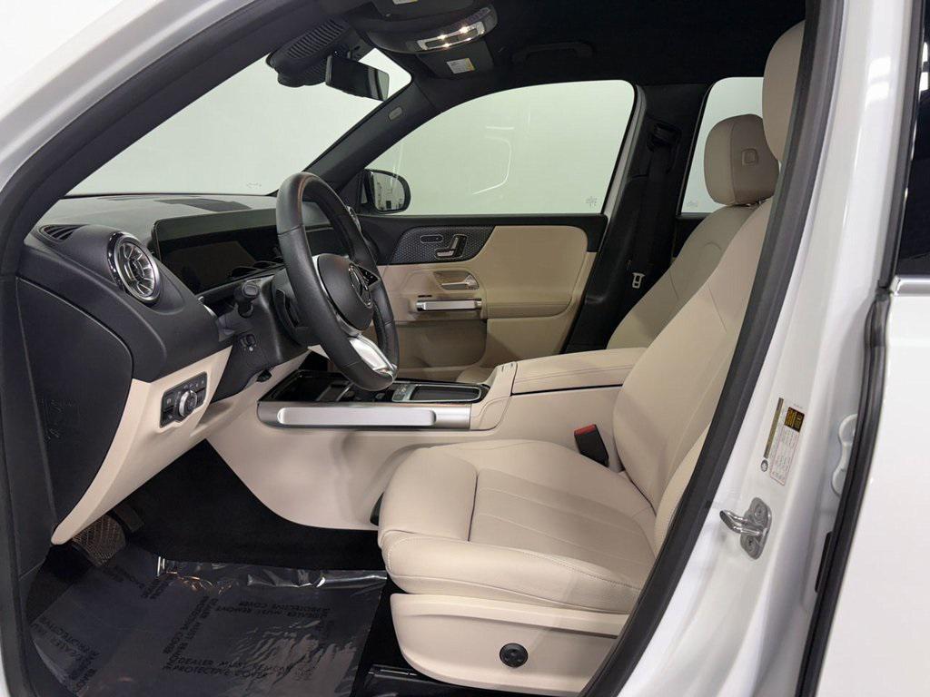 used 2025 Mercedes-Benz GLB 250 car, priced at $39,999