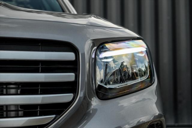 new 2025 Mercedes-Benz GLB 250 car, priced at $53,505