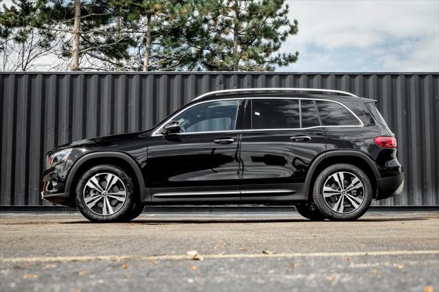 new 2025 Mercedes-Benz GLB 250 car, priced at $50,450