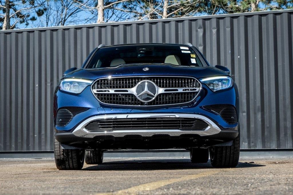 new 2024 Mercedes-Benz GLC 300 car, priced at $56,505