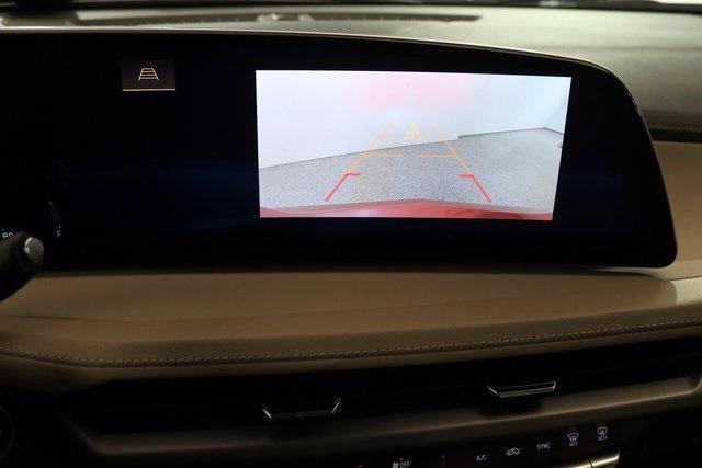 used 2024 Cadillac XT4 car, priced at $33,999