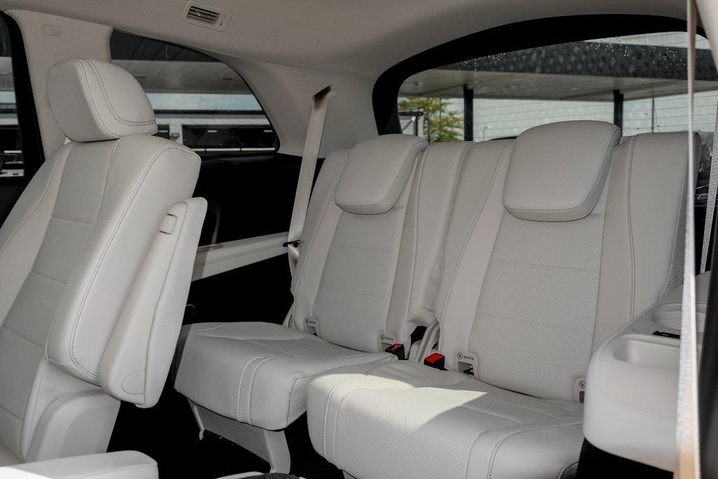 new 2026 Mercedes-Benz GLS 450 car, priced at $93,255