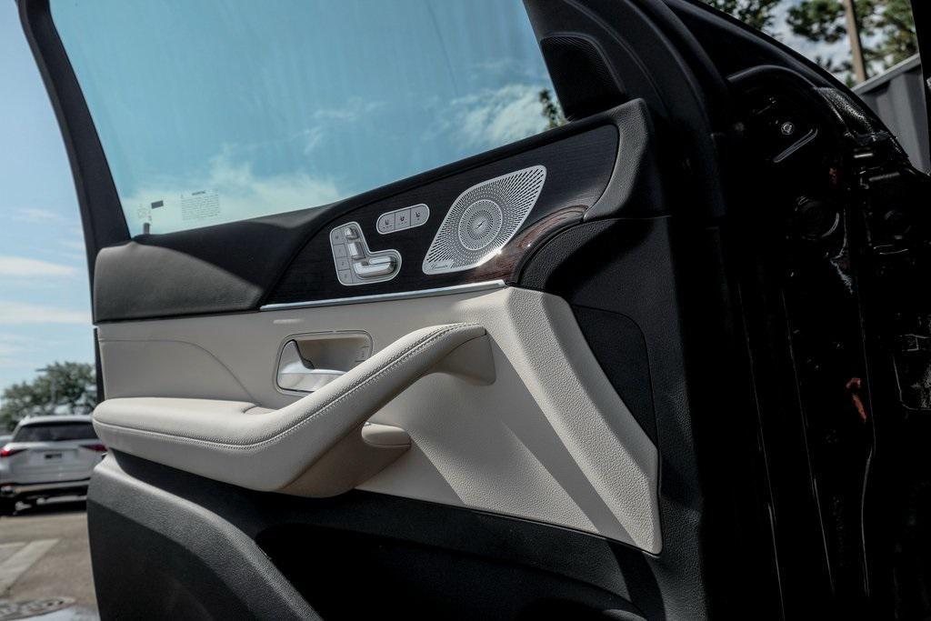new 2026 Mercedes-Benz GLS 450 car, priced at $93,255