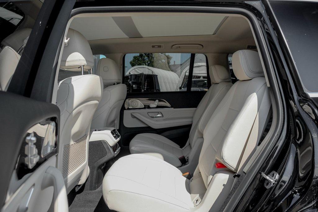 new 2026 Mercedes-Benz GLS 450 car, priced at $93,255