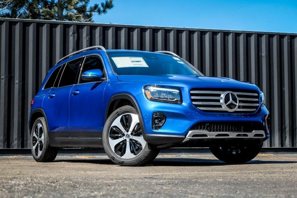 new 2024 Mercedes-Benz GLB 250 car, priced at $52,190