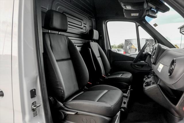 new 2025 Mercedes-Benz Sprinter 2500 car, priced at $63,924