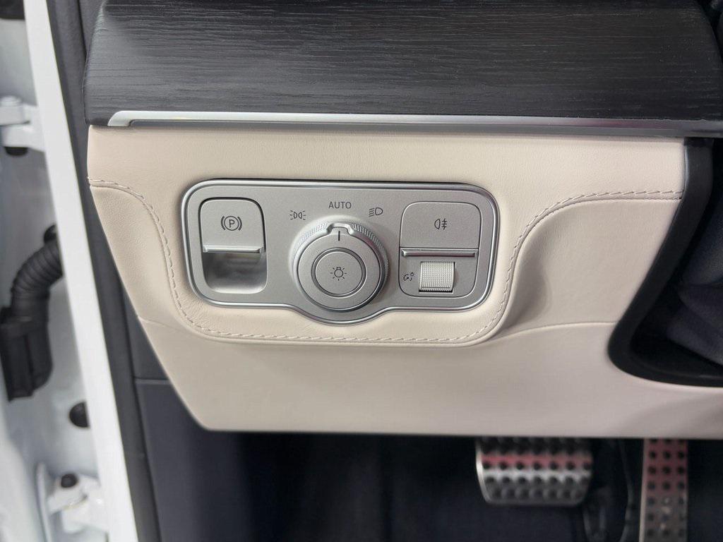 used 2025 Mercedes-Benz AMG GLE 63 car, priced at $111,999