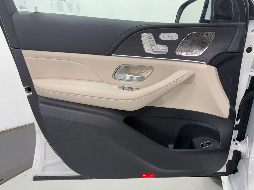 used 2025 Mercedes-Benz AMG GLE 63 car, priced at $111,999