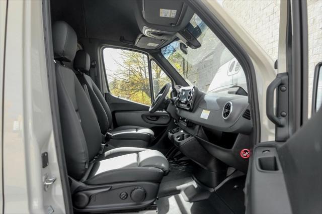 new 2025 Mercedes-Benz Sprinter 2500 car, priced at $77,116