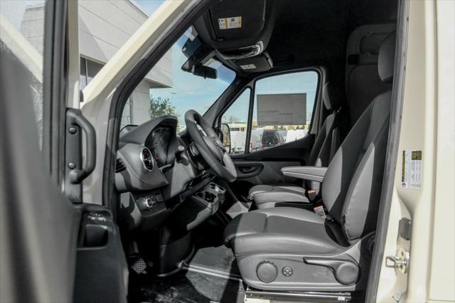 new 2025 Mercedes-Benz Sprinter 2500 car, priced at $77,116