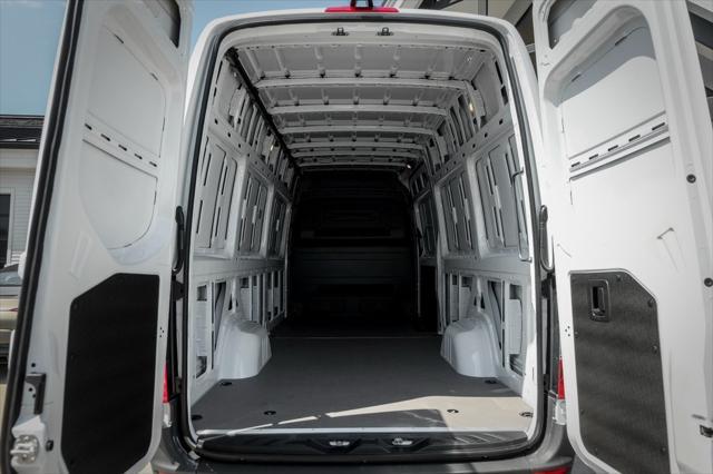 new 2025 Mercedes-Benz Sprinter 2500 car, priced at $60,296