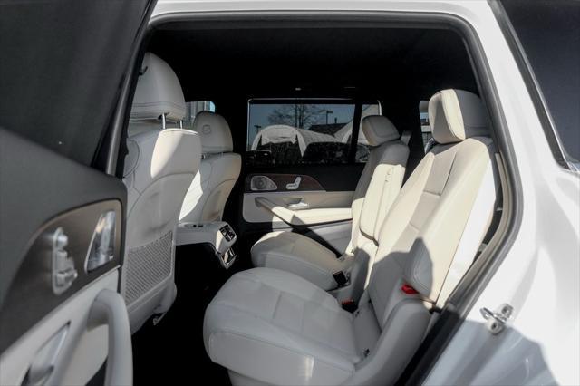 new 2025 Mercedes-Benz GLS 450 car, priced at $96,105