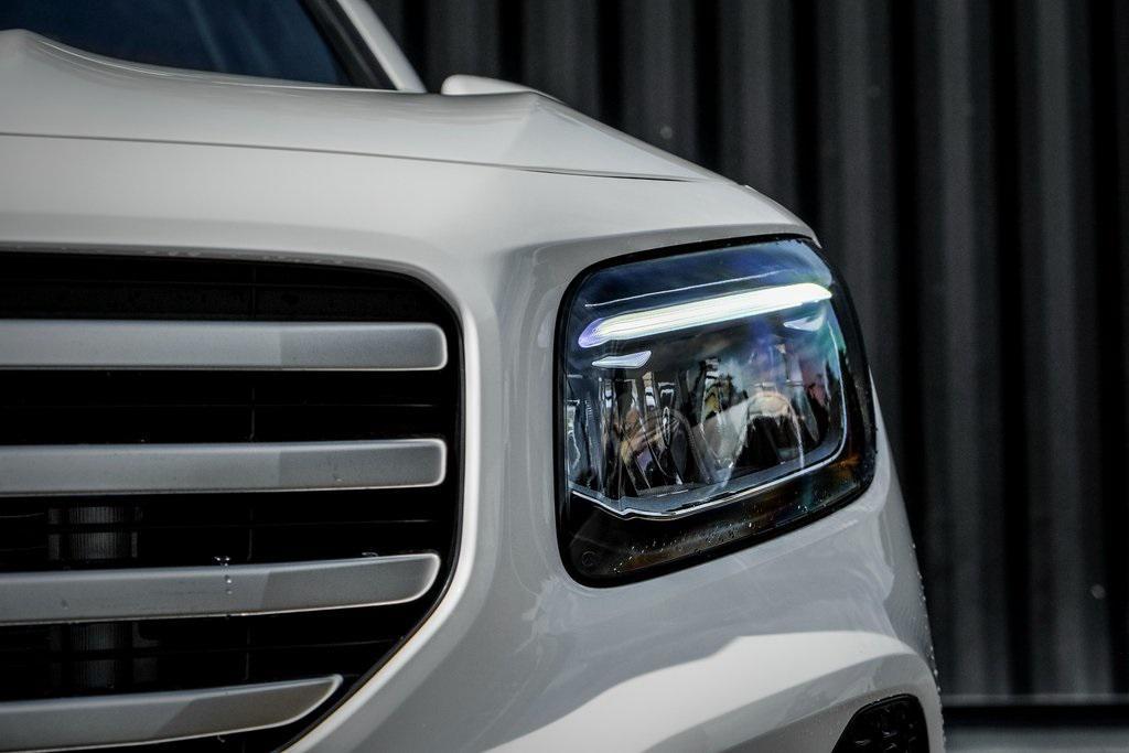 new 2026 Mercedes-Benz GLB 250 car, priced at $52,195