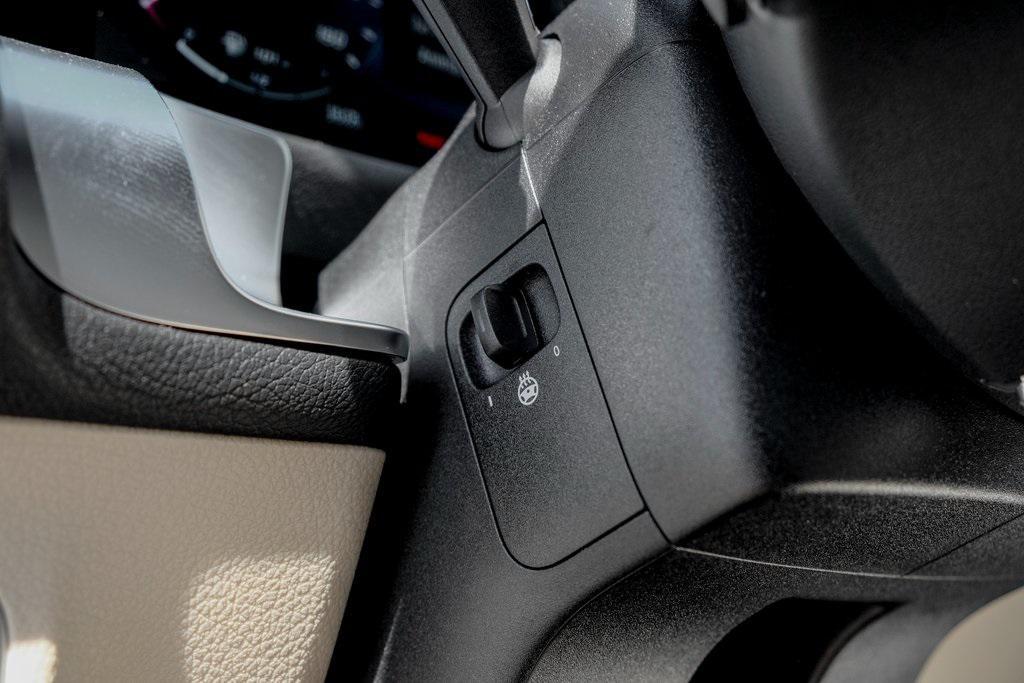 new 2026 Mercedes-Benz GLB 250 car, priced at $52,195