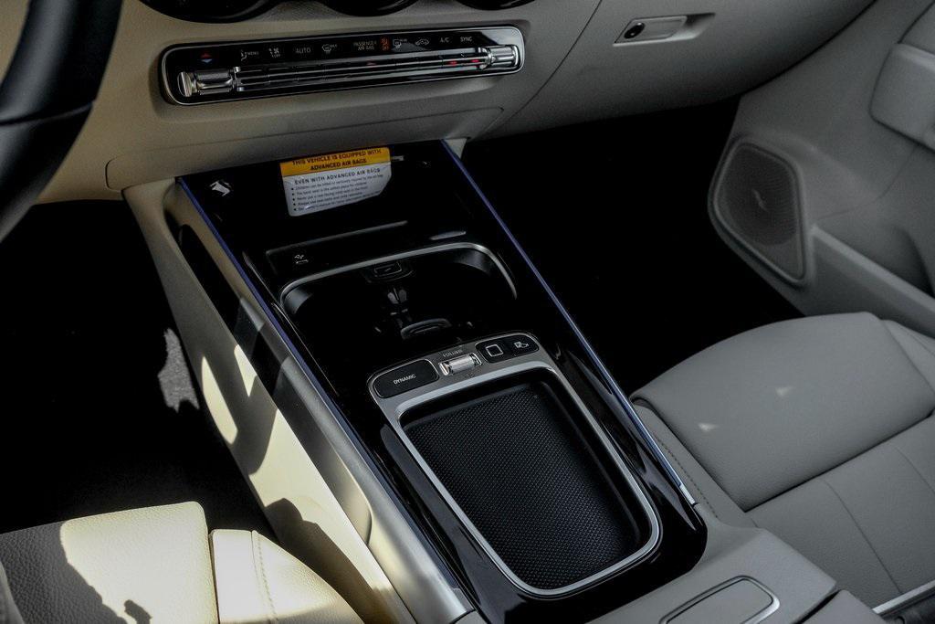 new 2026 Mercedes-Benz GLB 250 car, priced at $52,195