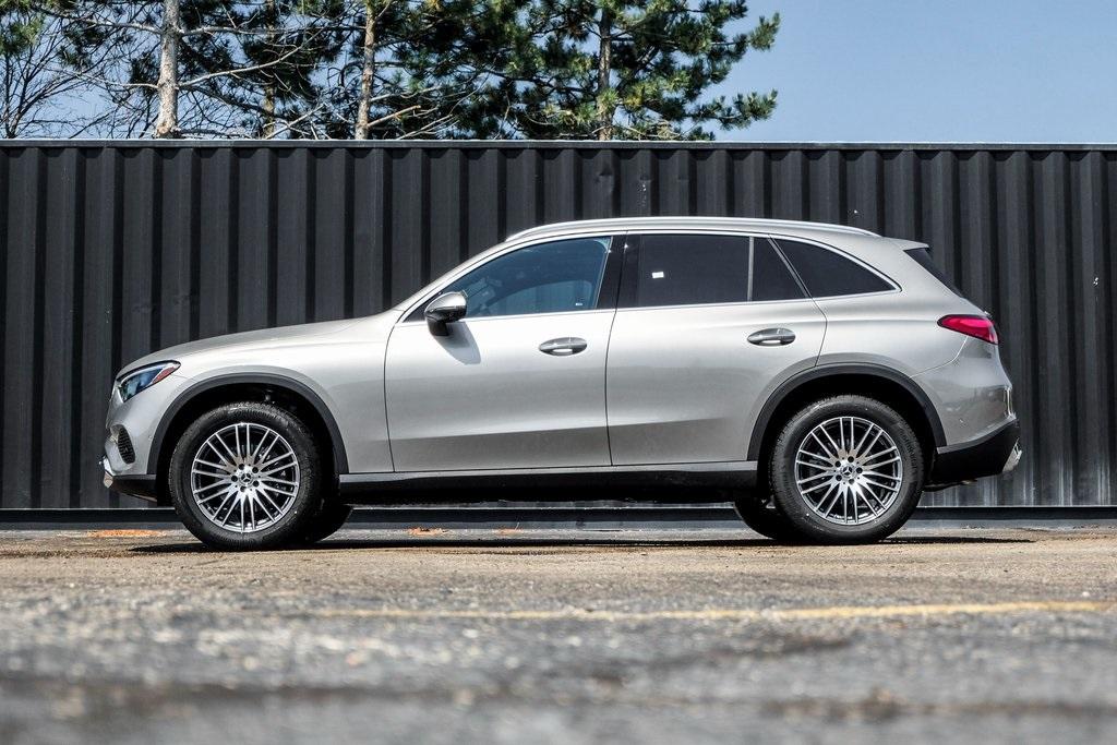 new 2024 Mercedes-Benz GLC 300 car, priced at $58,955