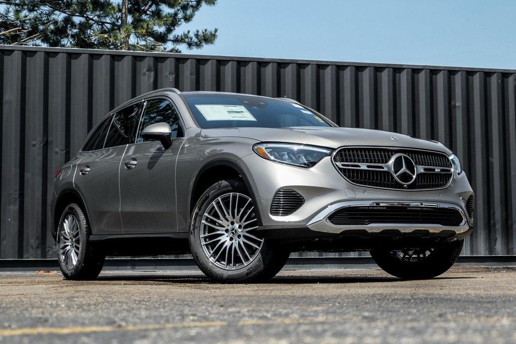 new 2024 Mercedes-Benz GLC 300 car, priced at $58,955