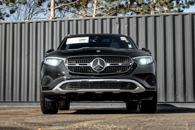 new 2025 Mercedes-Benz GLC 300 car, priced at $54,250