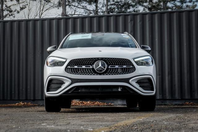 new 2025 Mercedes-Benz GLA 250 car, priced at $53,260