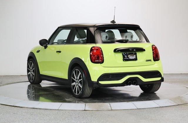 used 2023 MINI Hardtop car, priced at $26,999