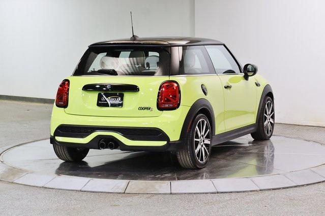 used 2023 MINI Hardtop car, priced at $26,999