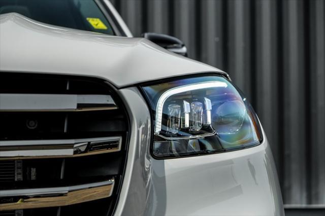 new 2025 Mercedes-Benz GLS 450 car, priced at $101,740