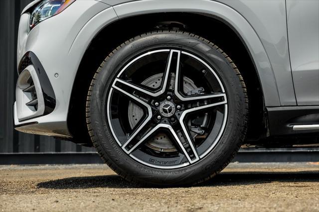 new 2025 Mercedes-Benz GLS 450 car, priced at $101,740