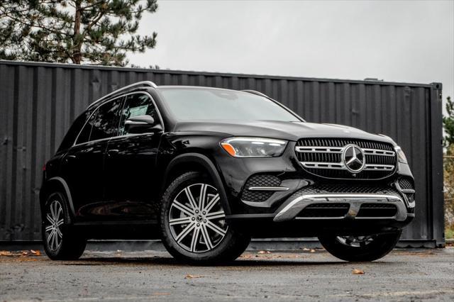 new 2025 Mercedes-Benz GLE 450 car, priced at $73,965