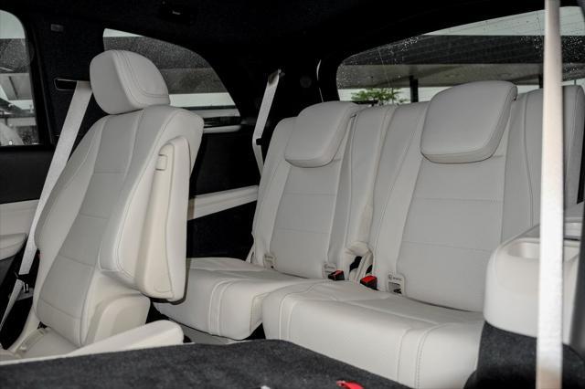new 2025 Mercedes-Benz GLS 450 car, priced at $99,570
